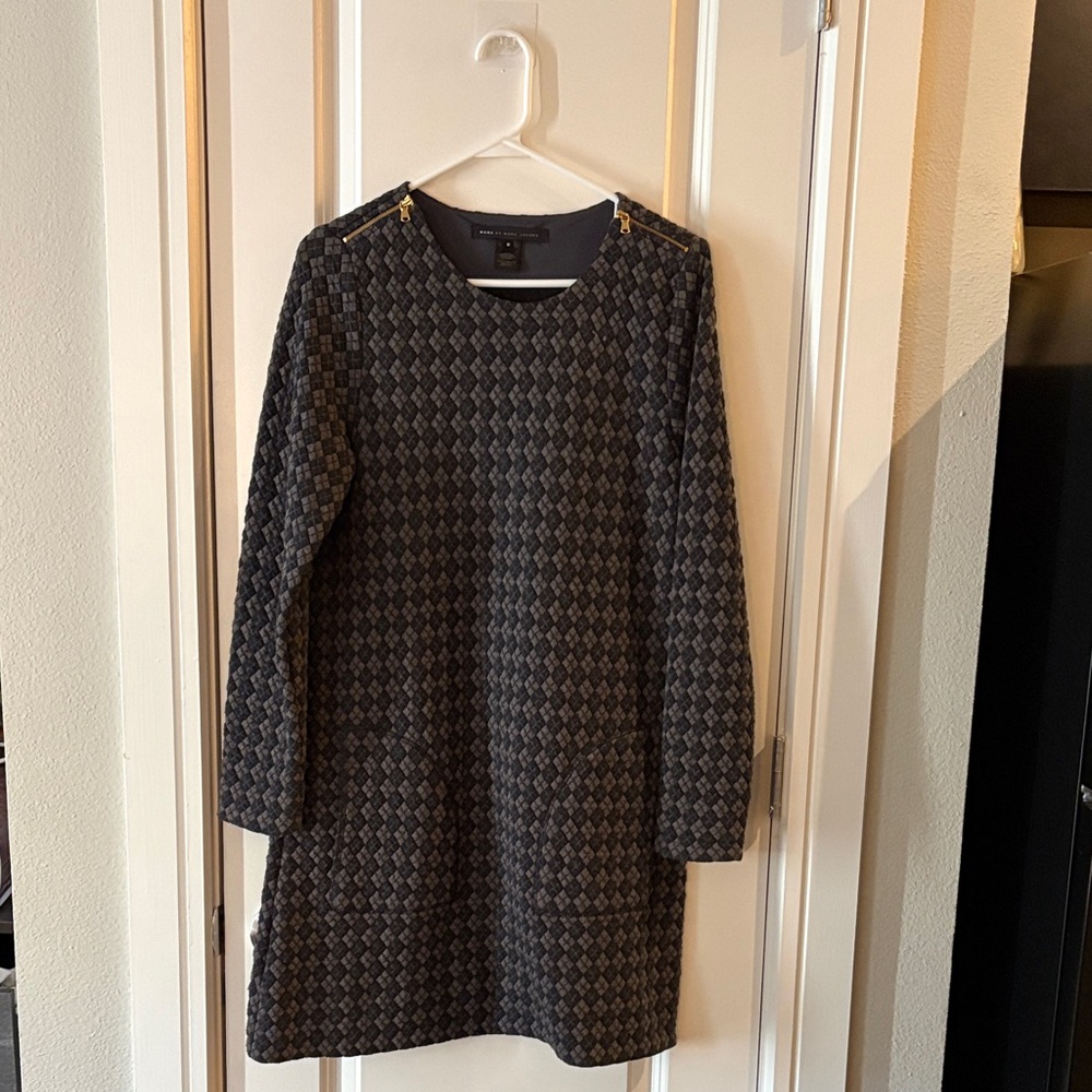Black and grey textured Marc Jacob’s shift dress